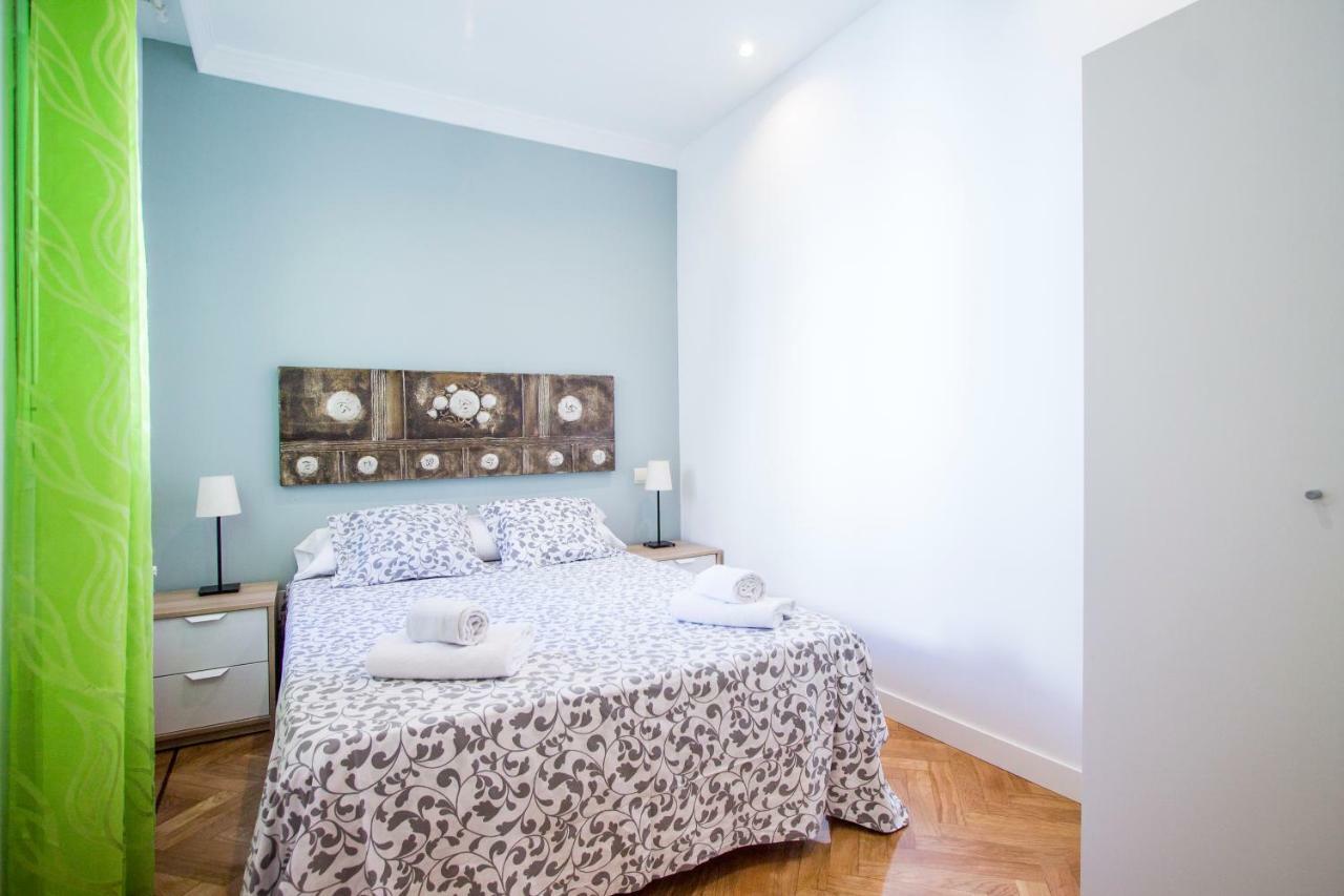Apartamentos Dali Madrid Exteriör bild